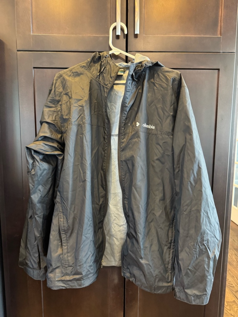 Columbia Men's Black Hooded Packable Raincoat